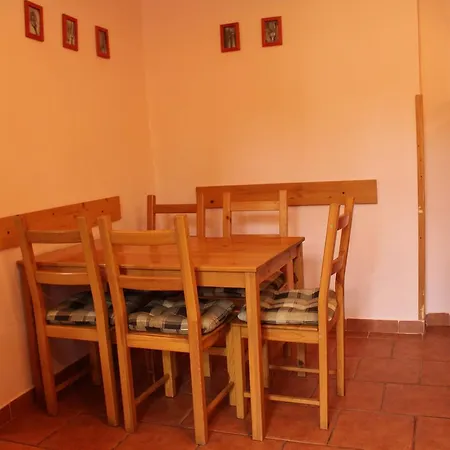 여관 Restaurace U Muzea 3*