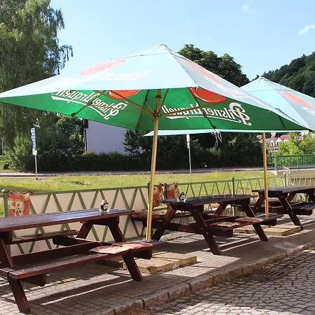 Restaurace U Muzea 여관